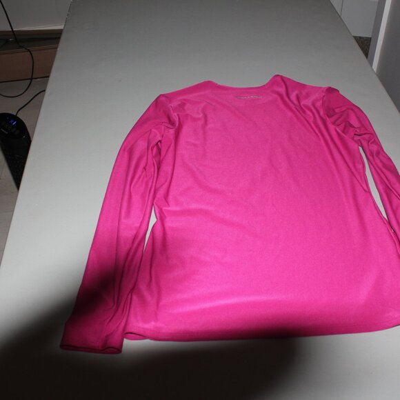 Pink Under Armour Top Size Small - Picture 4 of 5
